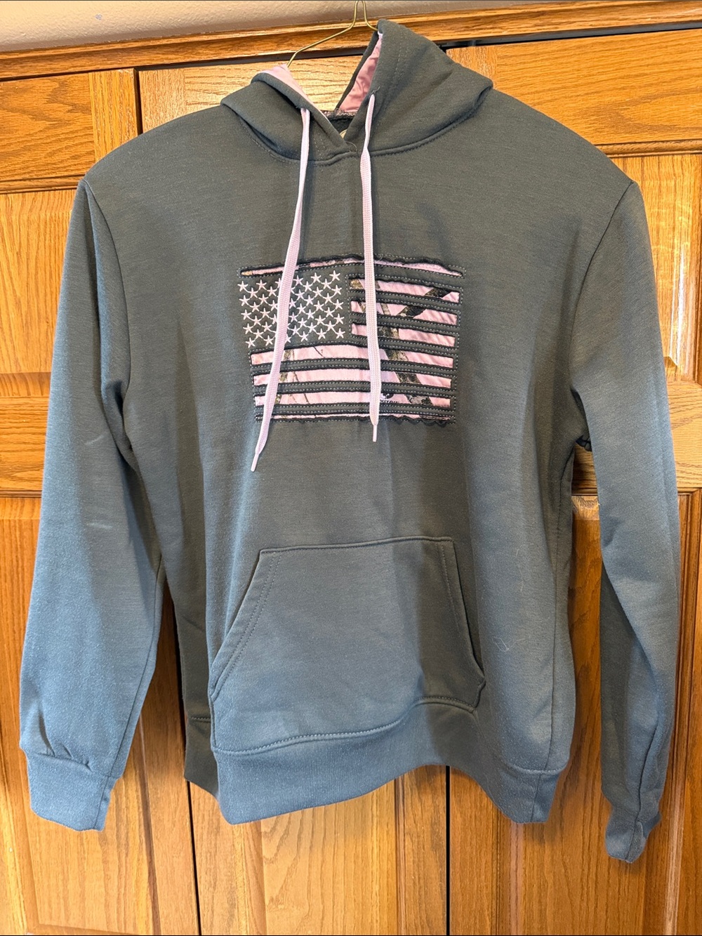 Mossy Oak Gray Hoodie with Pink Accents